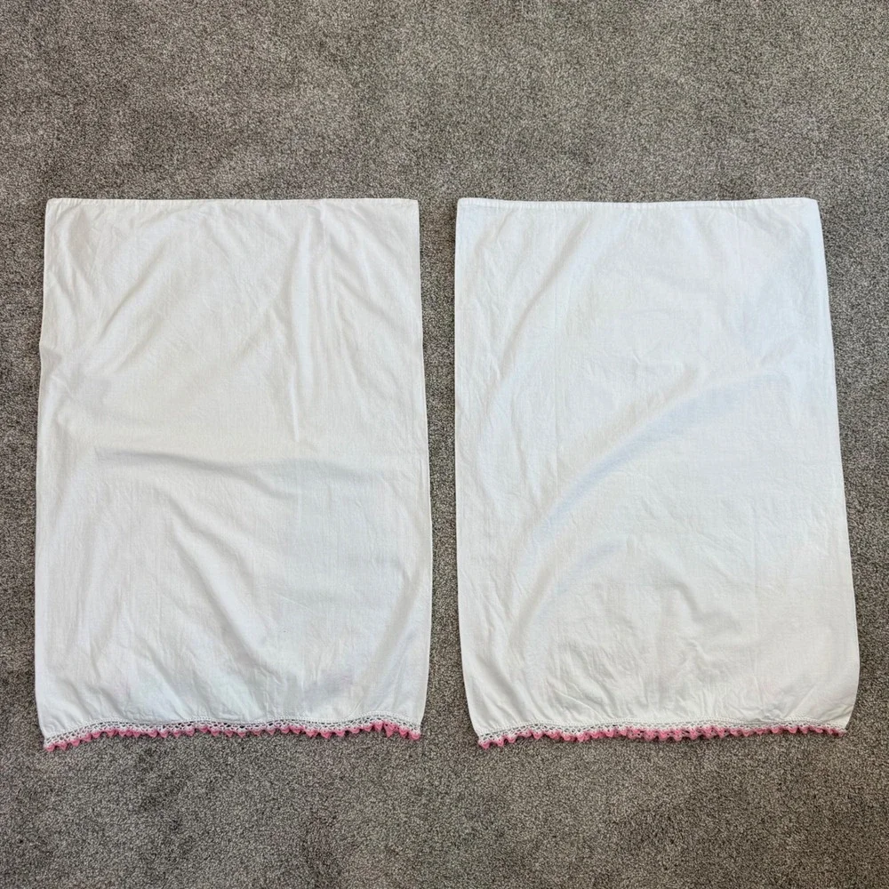 Vintage Hand Embroidered Swan Water Lily Pillowcase Set Pink Crochet Trim White